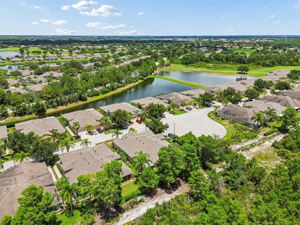 2304 OAKLEY GREEN DRIVE #61 Sun City Center, FL 33573