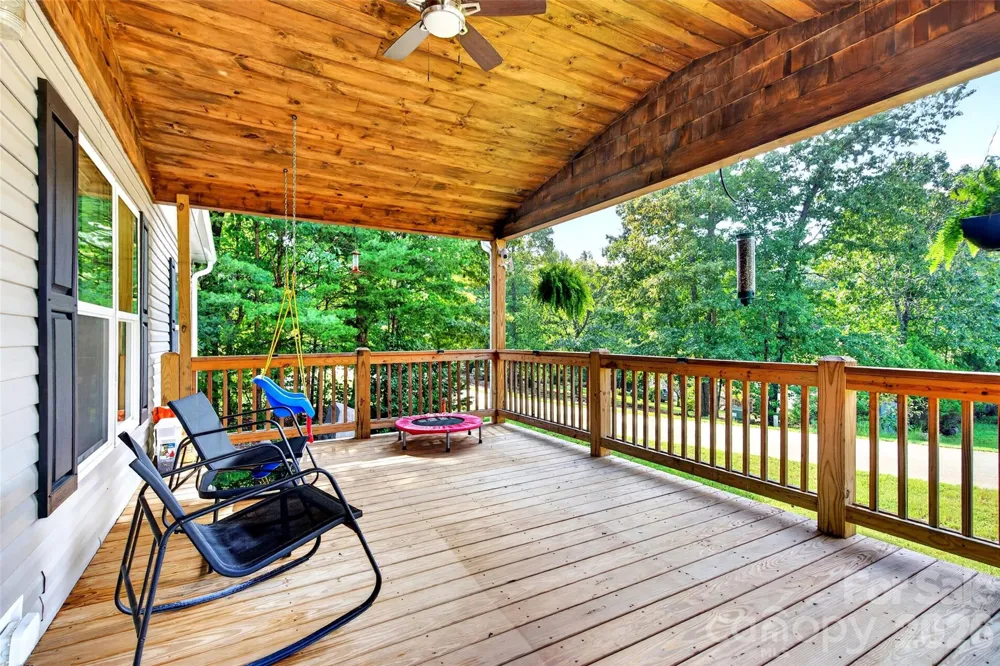 248 Chestnut Oak Forest Drive Nebo, NC 28761