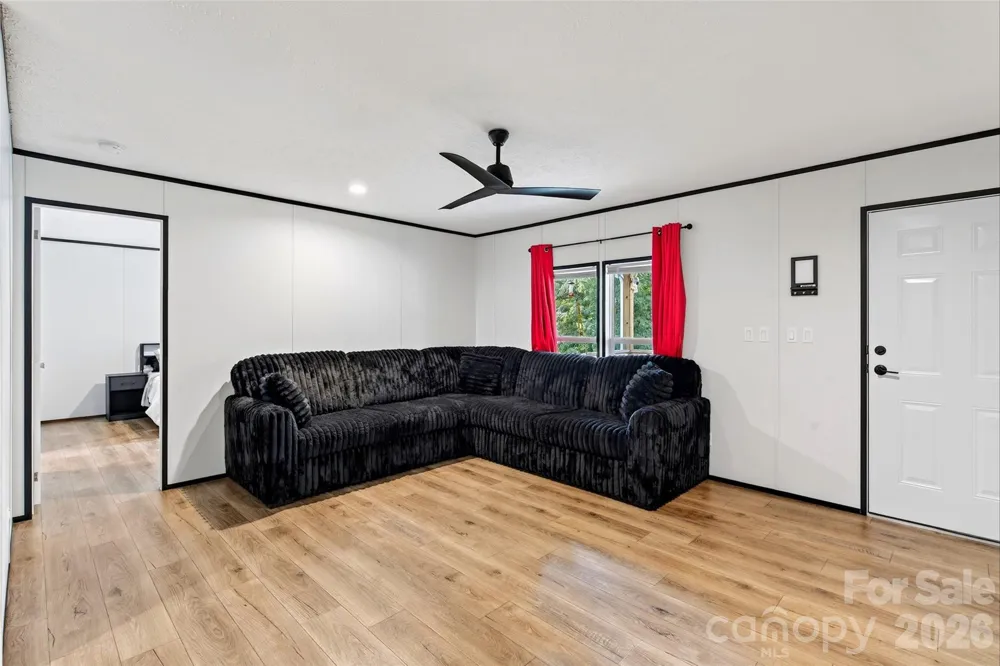 248 Chestnut Oak Forest Drive Nebo, NC 28761