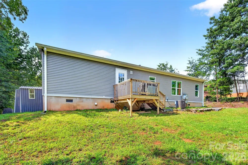 248 Chestnut Oak Forest Drive Nebo, NC 28761