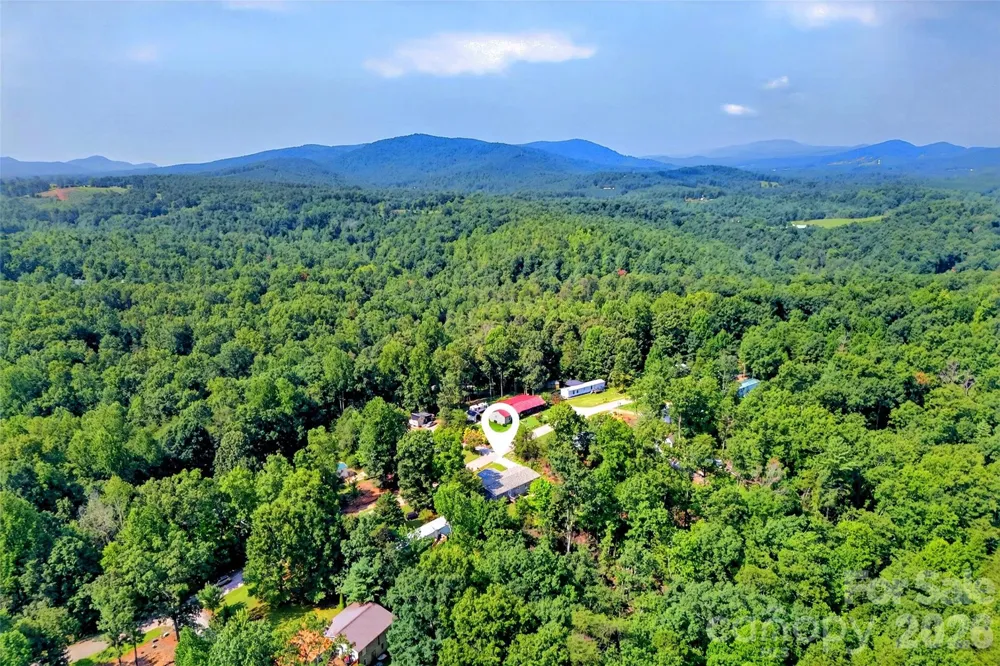 248 Chestnut Oak Forest Drive Nebo, NC 28761