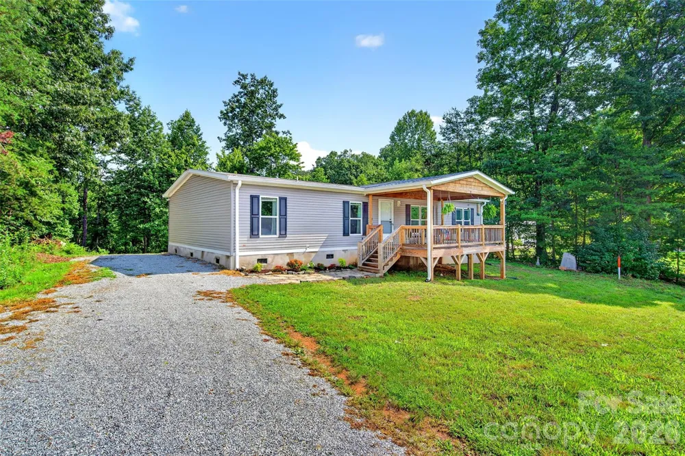 248 Chestnut Oak Forest Drive Nebo, NC 28761