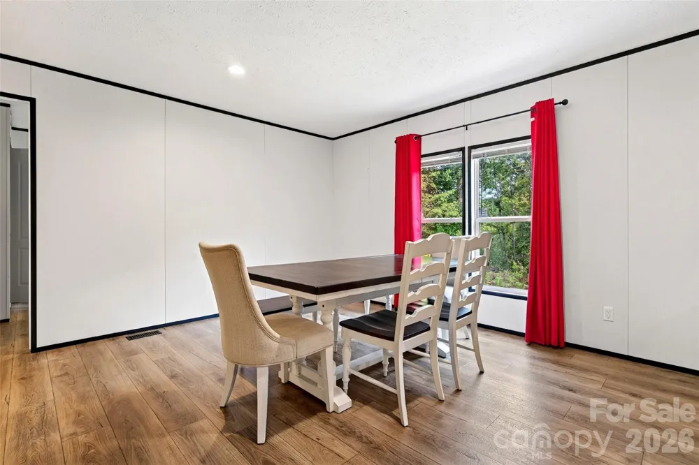 248 Chestnut Oak Forest Drive Nebo, NC 28761