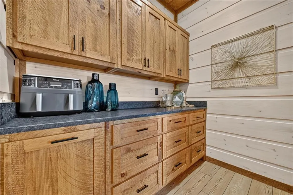 401 Kittatinny Drive Mineral Bluff, GA 30559
