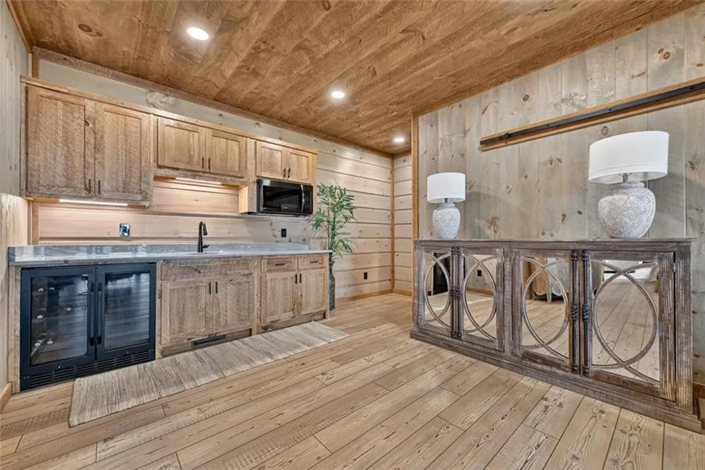 401 Kittatinny Drive Mineral Bluff, GA 30559