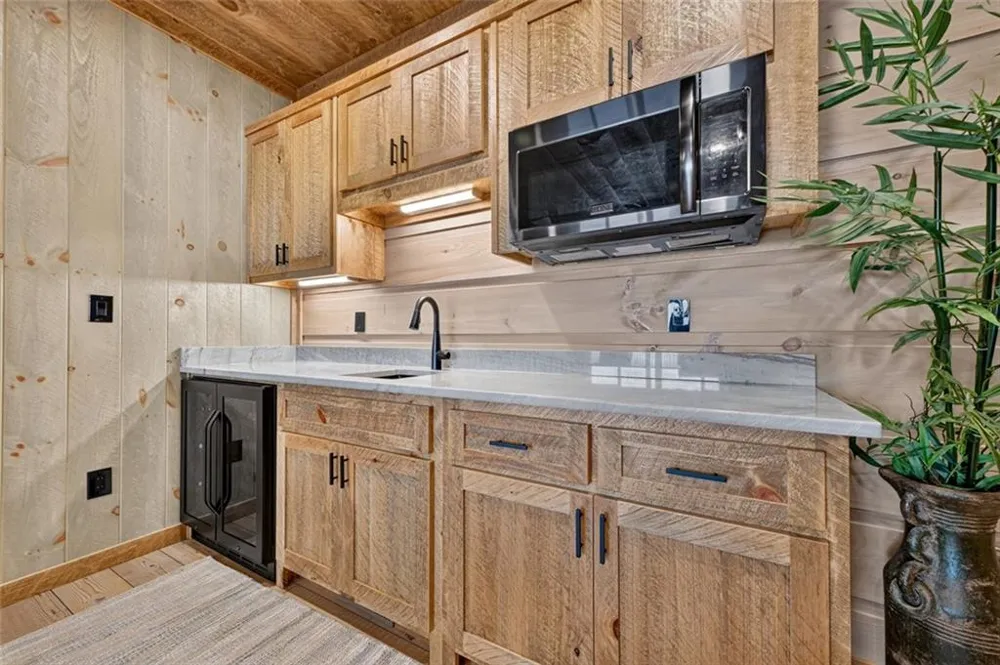 401 Kittatinny Drive Mineral Bluff, GA 30559