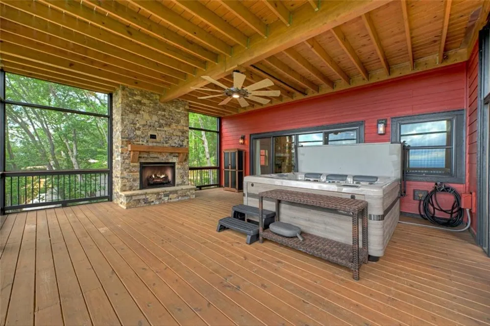 401 Kittatinny Drive Mineral Bluff, GA 30559