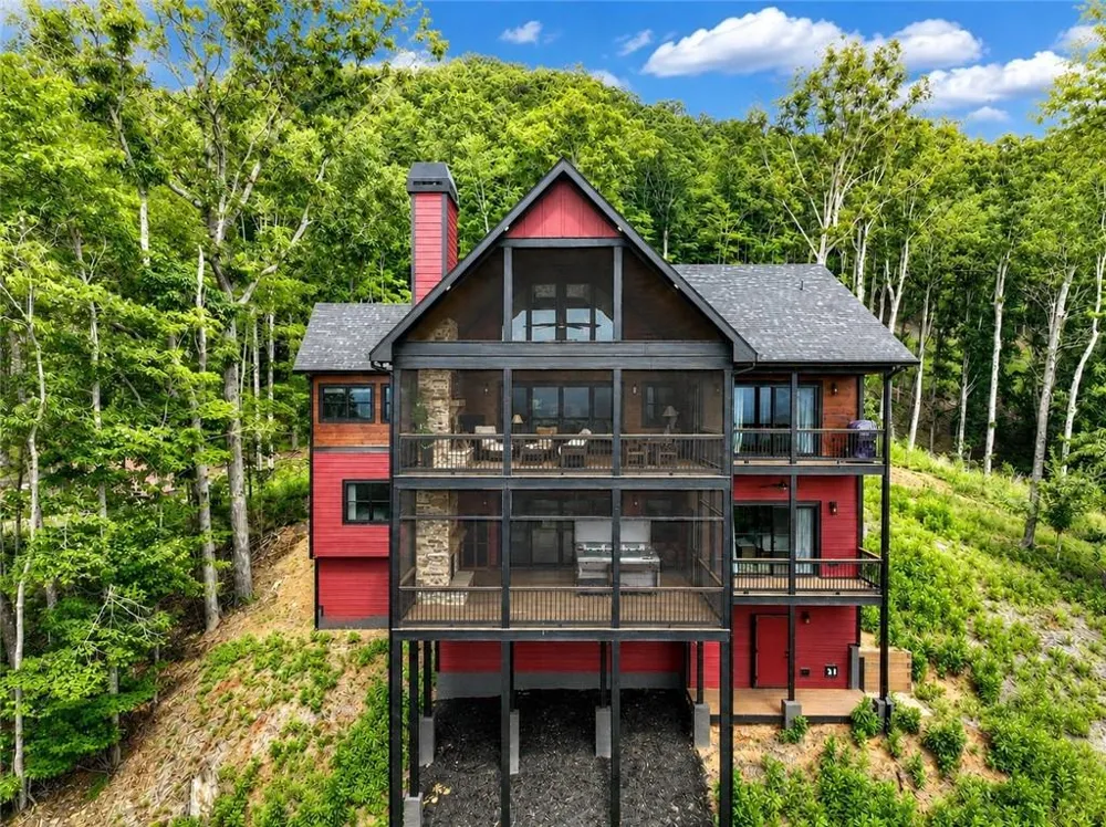 401 Kittatinny Drive Mineral Bluff, GA 30559