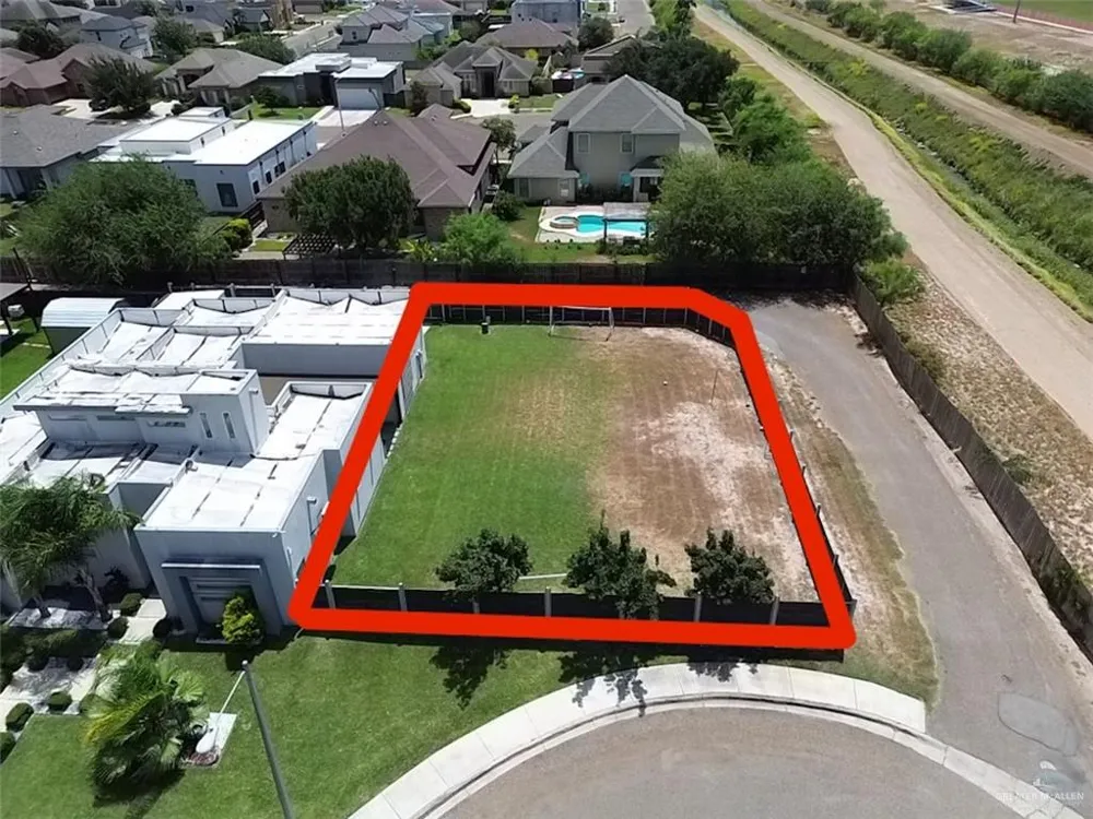 2105 S Villa Real Drive Pharr, TX 78577