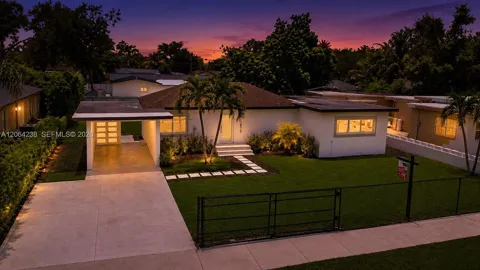 2870 NW 169th Ter
