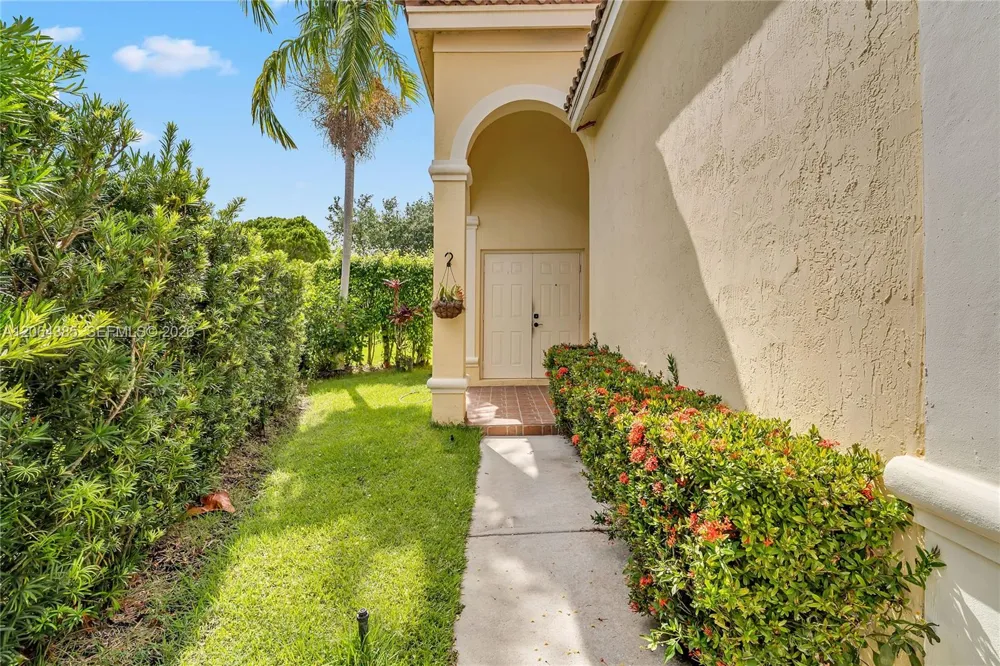 885 Tanglewood Cir #885 Weston, FL 33327