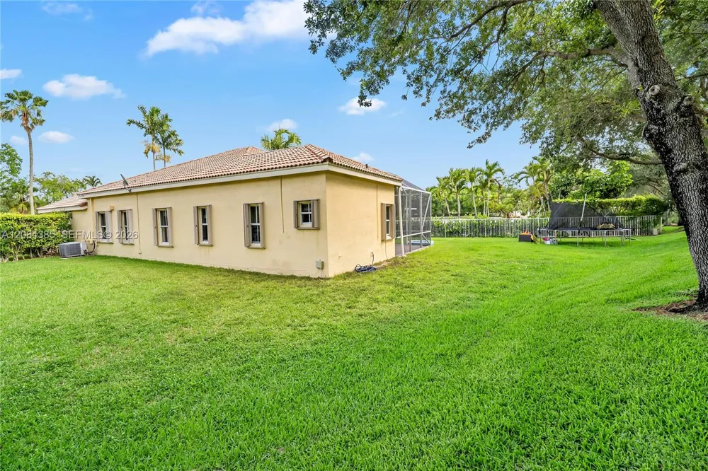 885 Tanglewood Cir #885 Weston, FL 33327
