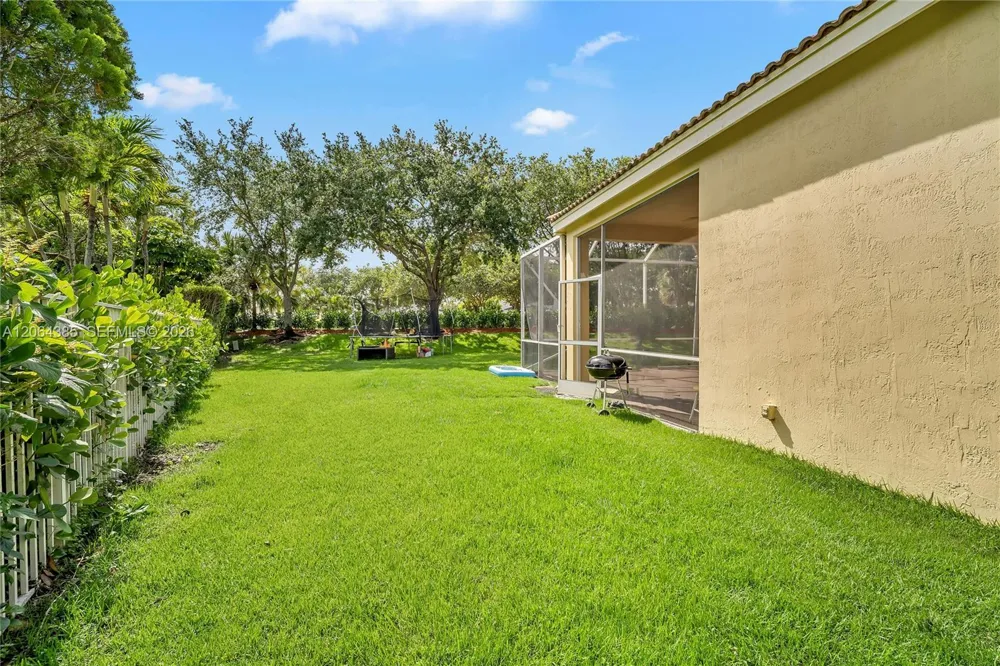 885 Tanglewood Cir #885 Weston, FL 33327