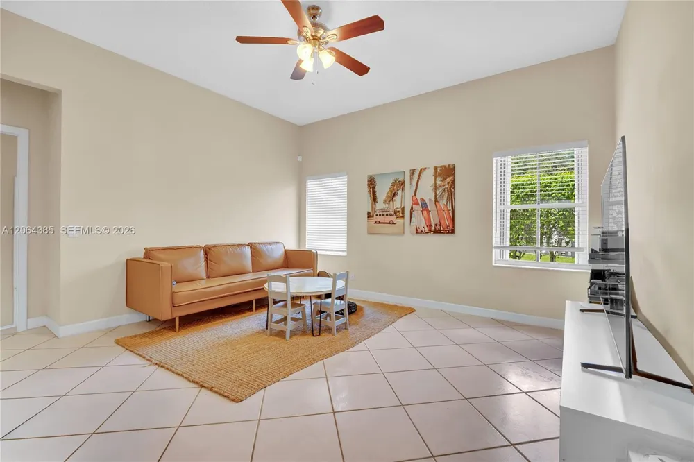 885 Tanglewood Cir #885 Weston, FL 33327