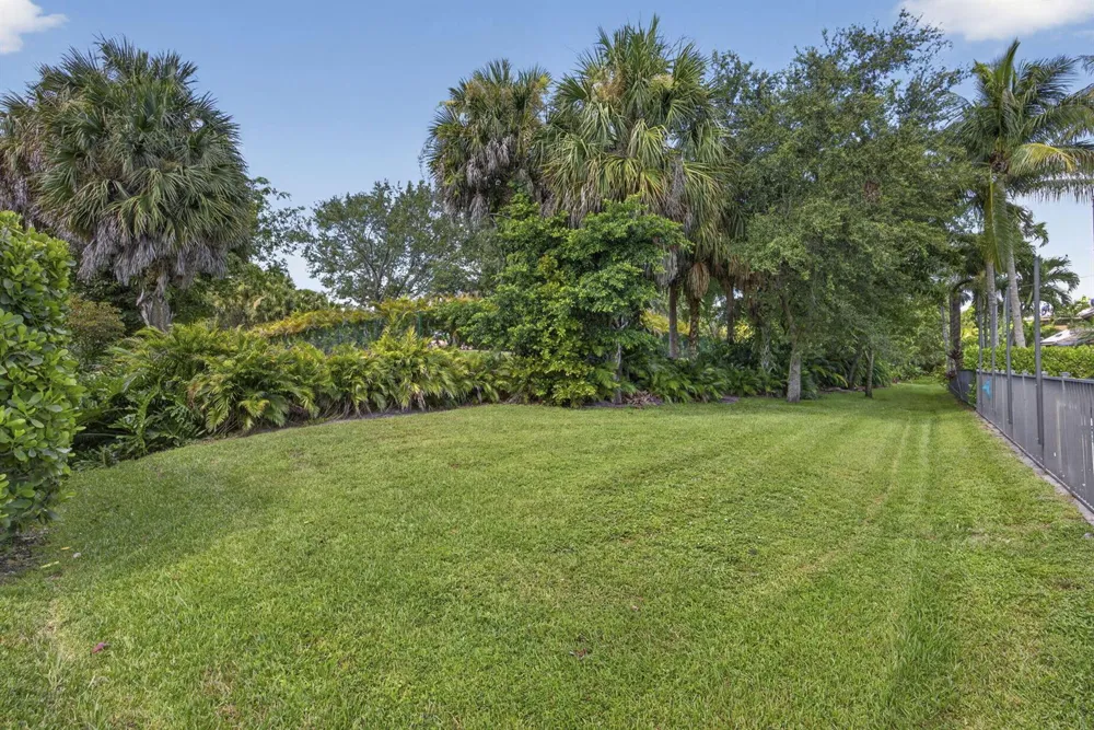 10336 Trianon Place Wellington, FL 33449