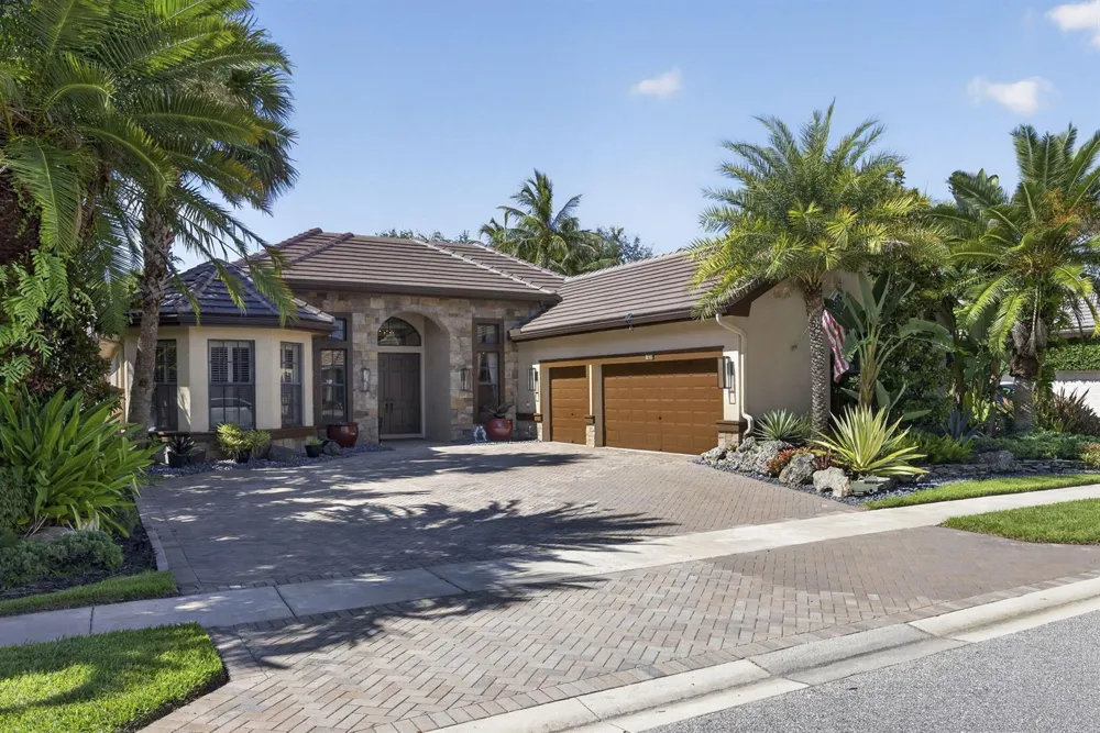 10336 Trianon Place Wellington, FL 33449