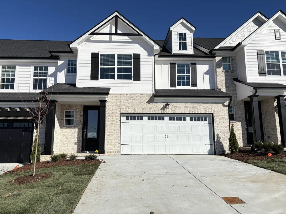 229 Glencrest Drive Hendersonville, TN 37075