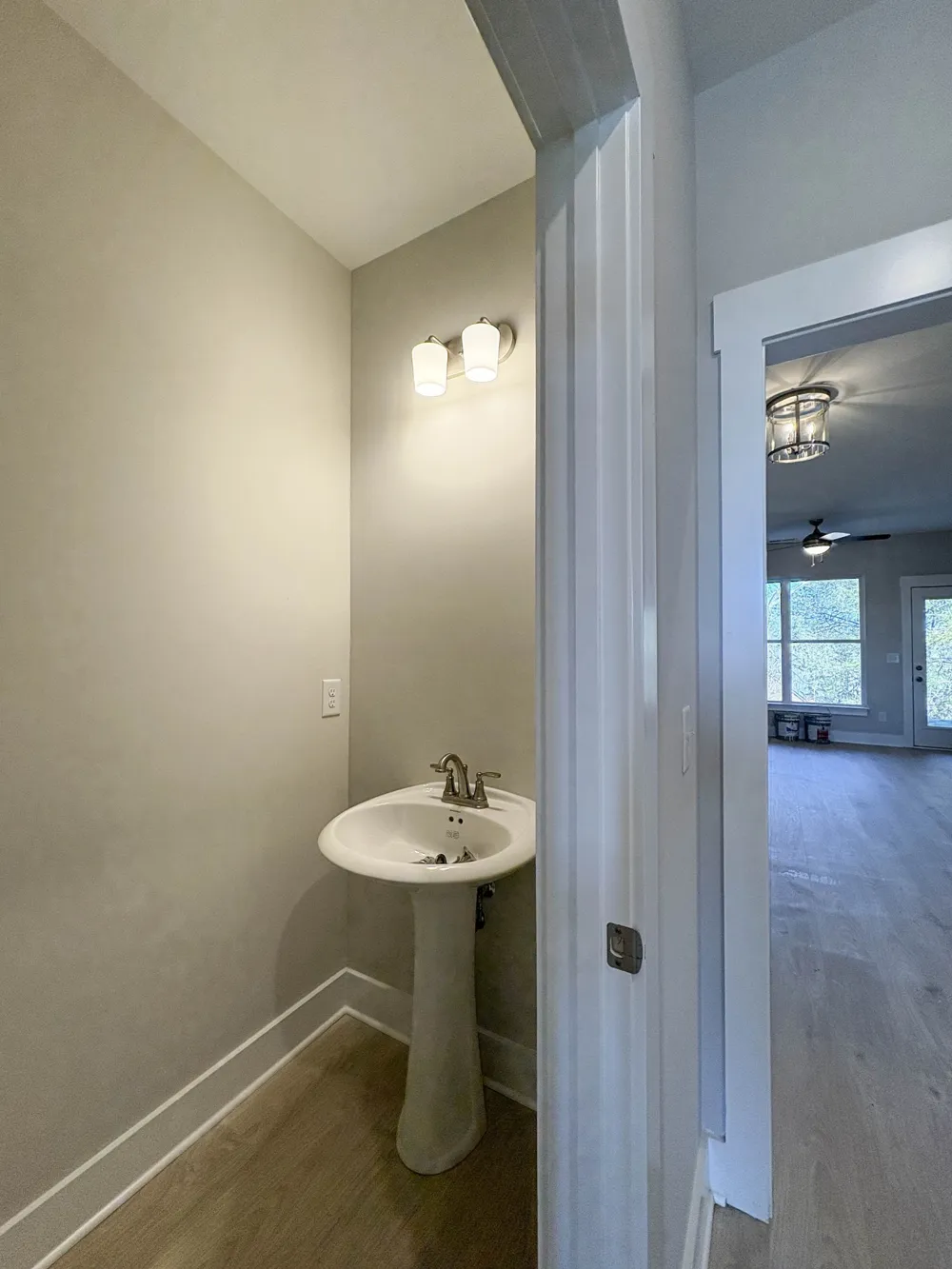 225 Glencrest Drive Hendersonville, TN 37075