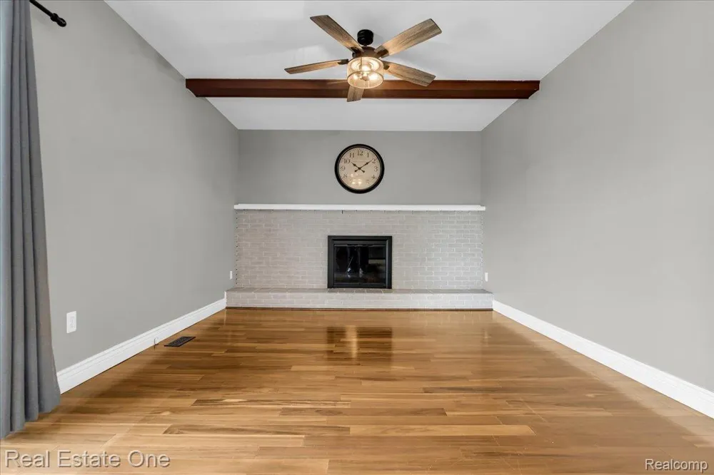 5063 Abington Drive Troy City, MI 48085