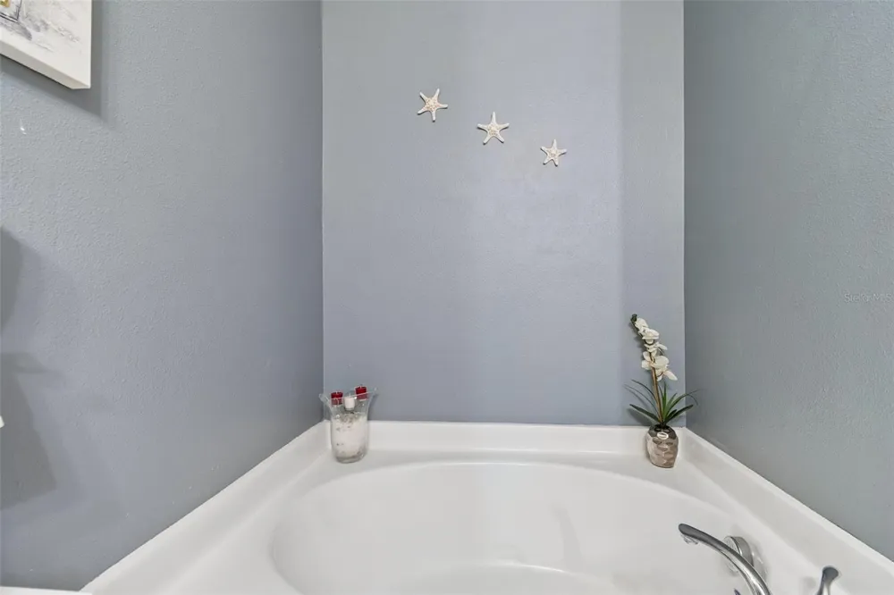 13046 LINDEN DRIVE Spring Hill, FL 34609