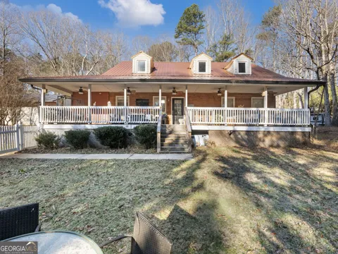 7389 Williams RD
