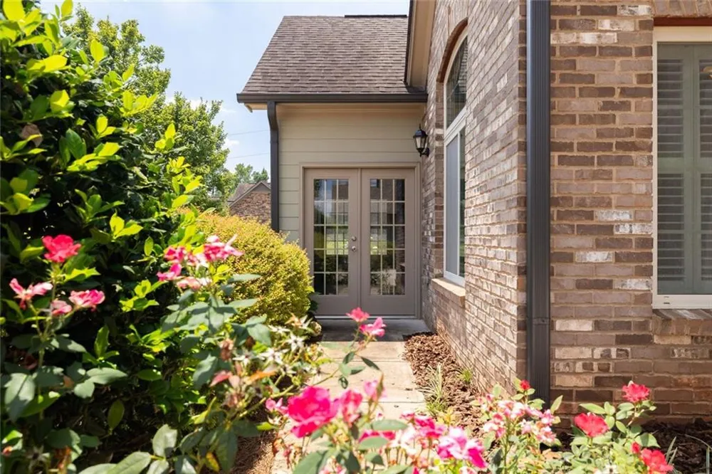 6129 Brookhaven Circle Johns Creek, GA 30097