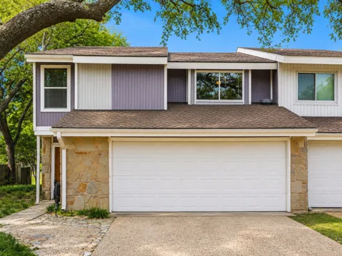 2920 Shady Lake Circle