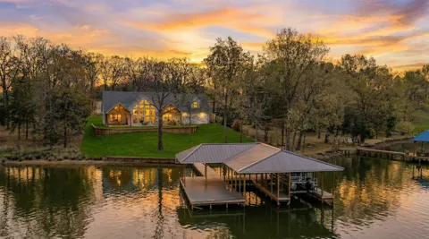 208 County Road 2129