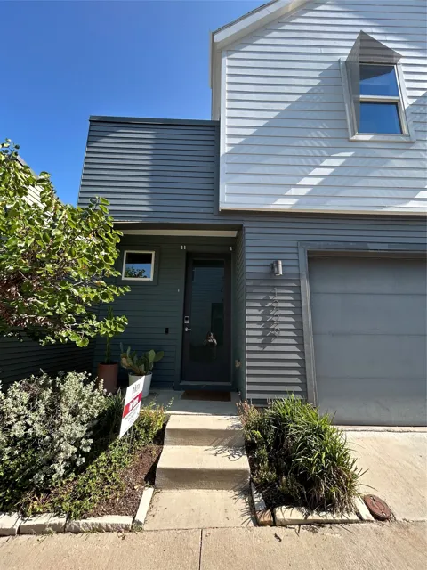 1229 Clifftop Lane