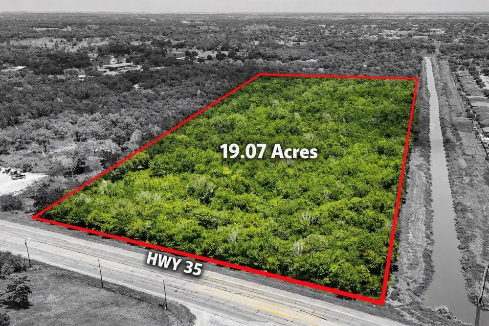 County Road 133 Road Alvin, TX 77511
