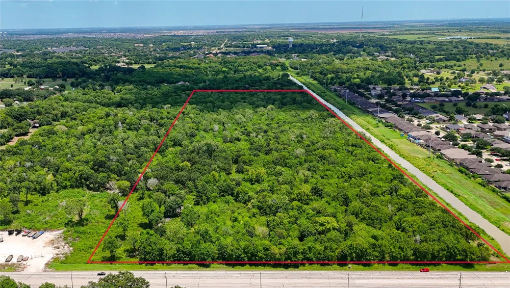 County Road 133 Road Alvin, TX 77511