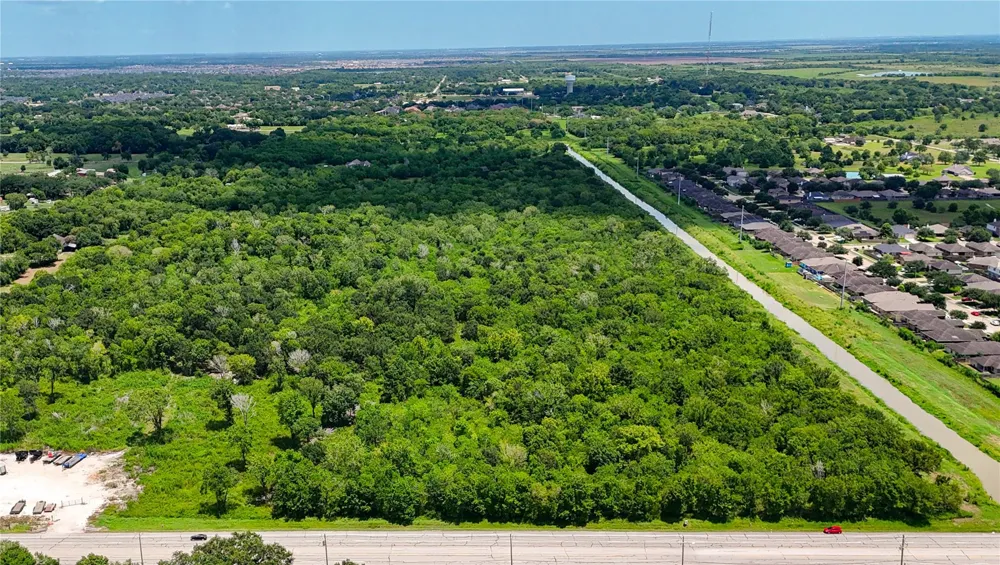 County Road 133 Road Alvin, TX 77511