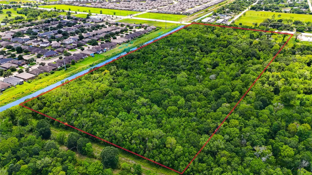 County Road 133 Road Alvin, TX 77511