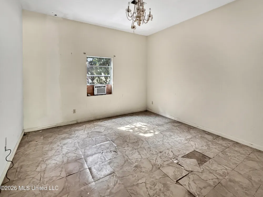 500 Pine Street Picayune, MS 39466