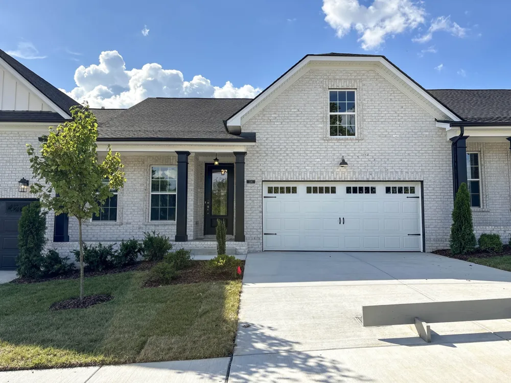 316 Heaton Way Hendersonville, TN 37075