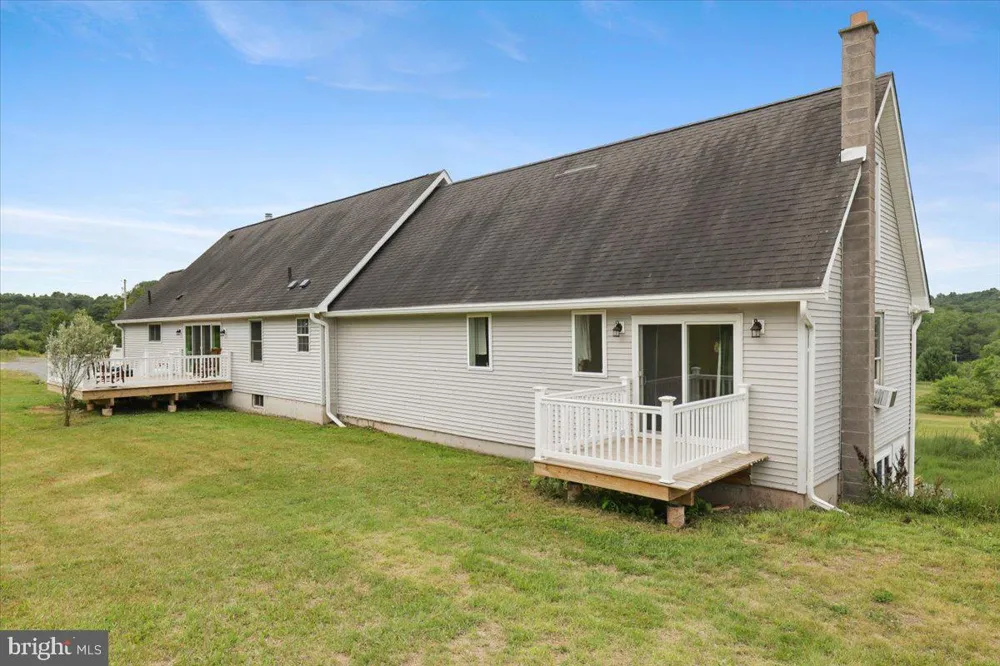 219 PLANK ROAD Beach Lake, PA 18405