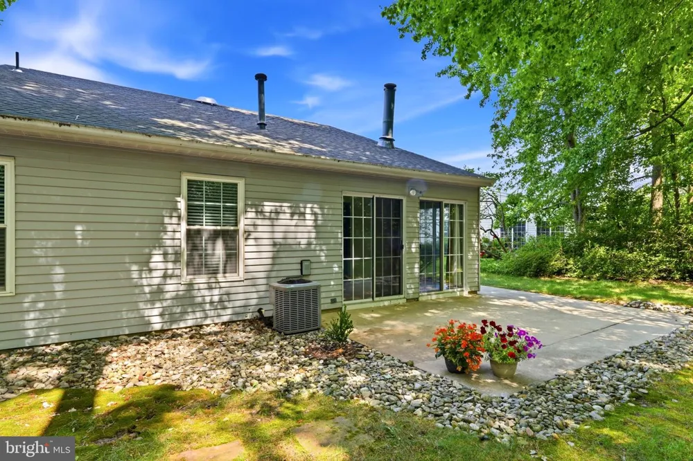 10 MADISON COURT Mount Laurel, NJ 08054
