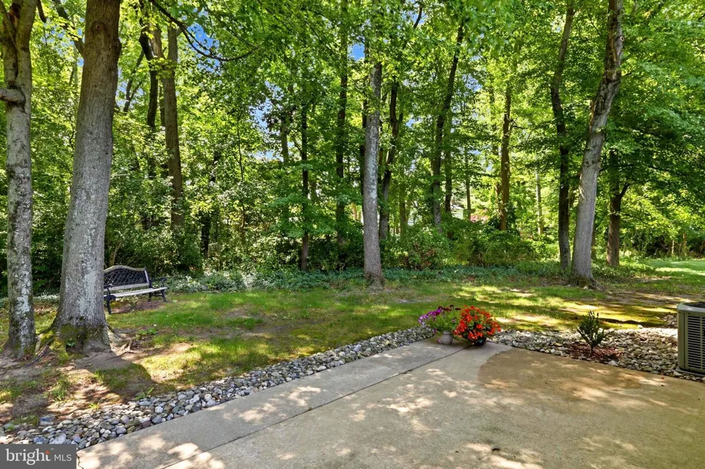 10 MADISON COURT Mount Laurel, NJ 08054