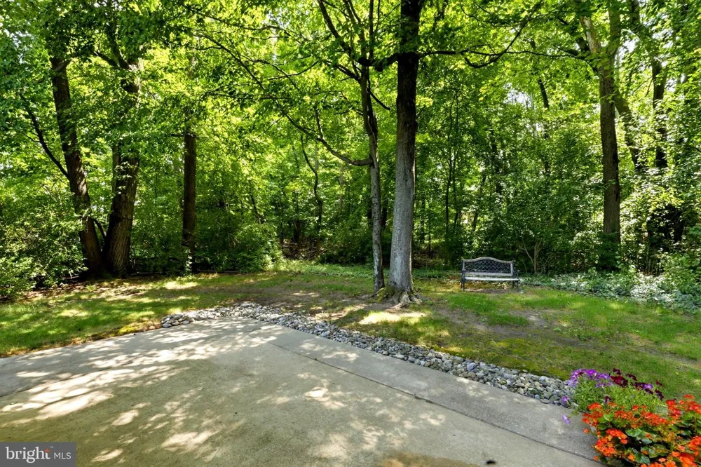 10 MADISON COURT Mount Laurel, NJ 08054