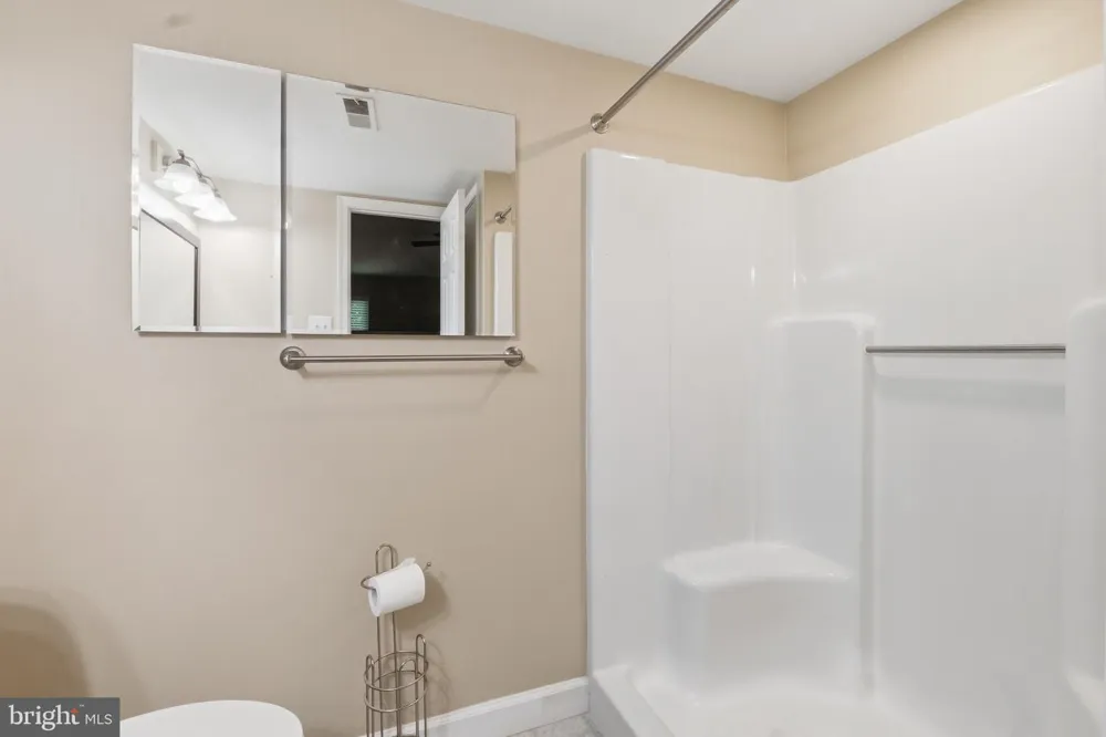 10 MADISON COURT Mount Laurel, NJ 08054