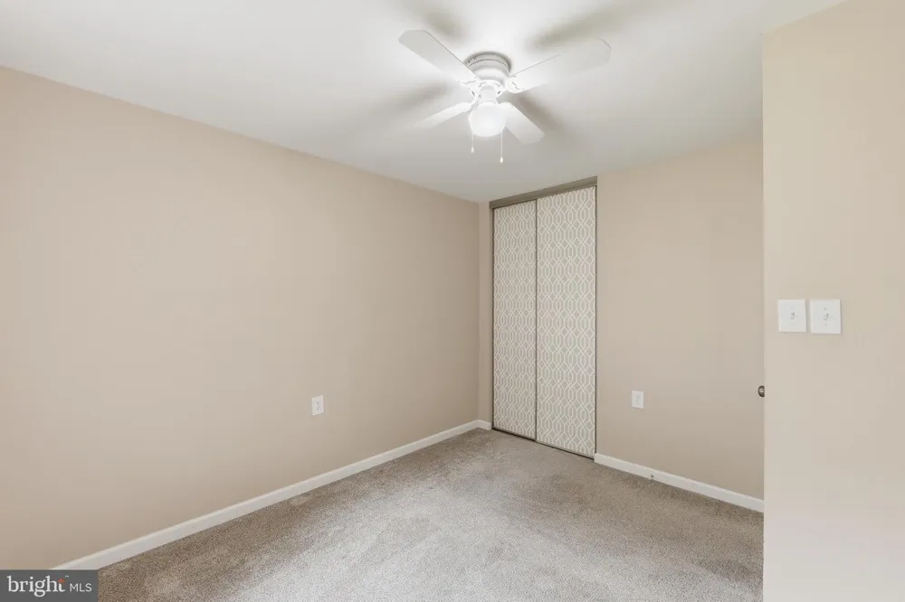 10 MADISON COURT Mount Laurel, NJ 08054
