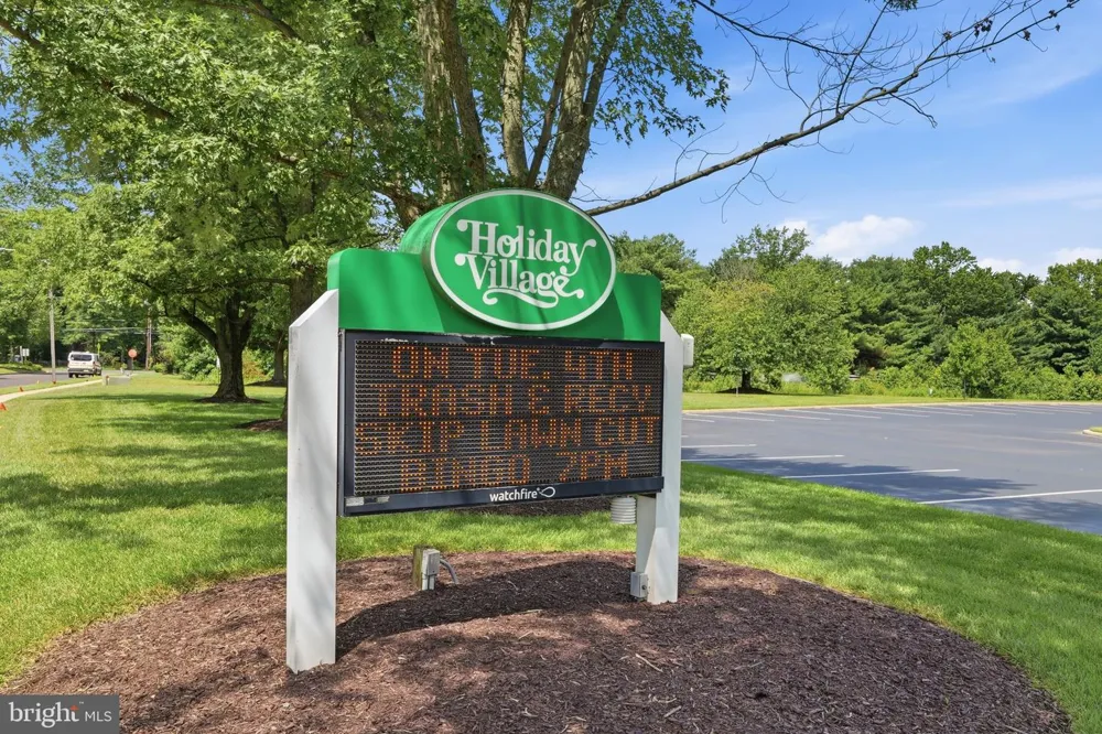 10 MADISON COURT Mount Laurel, NJ 08054