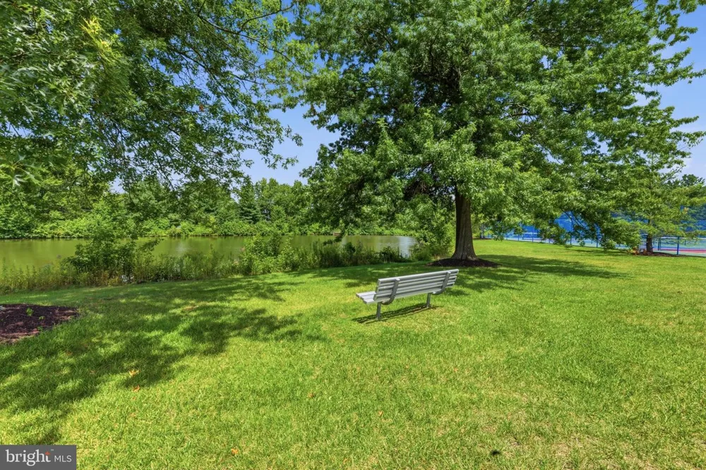 10 MADISON COURT Mount Laurel, NJ 08054