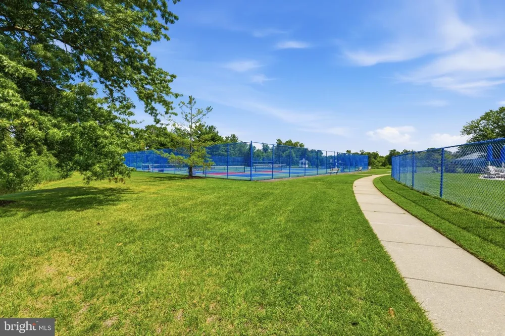 10 MADISON COURT Mount Laurel, NJ 08054