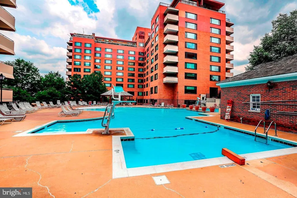 1021 ARLINGTON BOULEVARD #748 Arlington, VA 22209