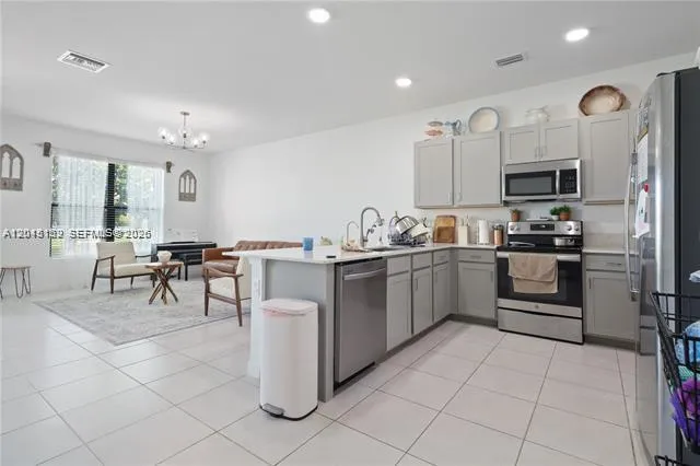 2014 Sugar Maple Dr #2014 Riviera Beach, FL 33410