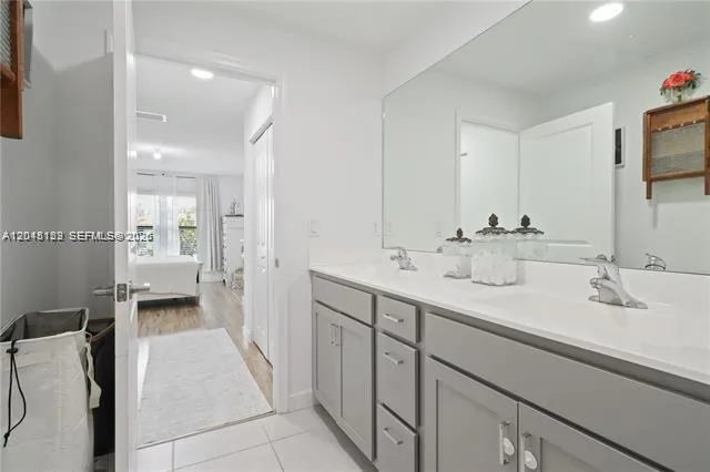 2014 Sugar Maple Dr #2014 Riviera Beach, FL 33410