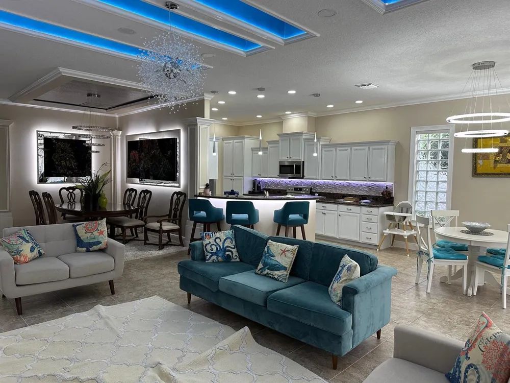 10685 LA STRADA #10685 West Palm Beach, FL 33412