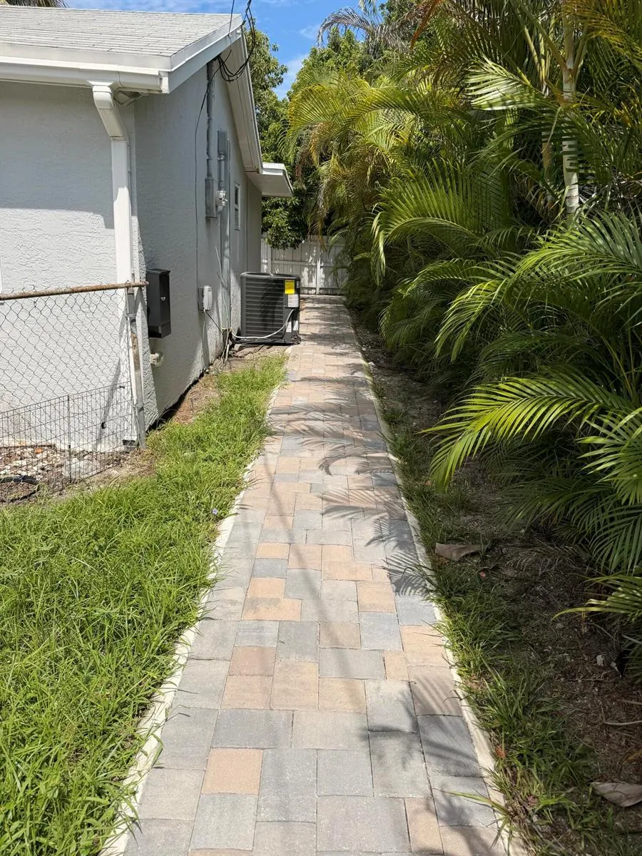 138 Ethelyn Drive West Palm Beach, FL 33415