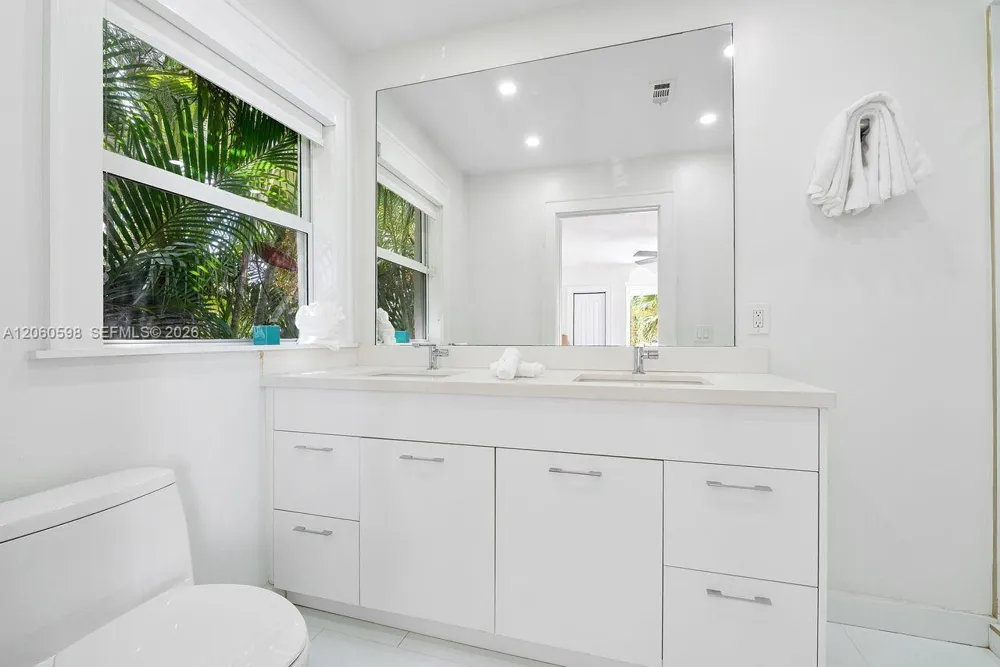 1042 Sorolla Ave Coral Gables, FL 33134